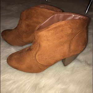Ankle boots